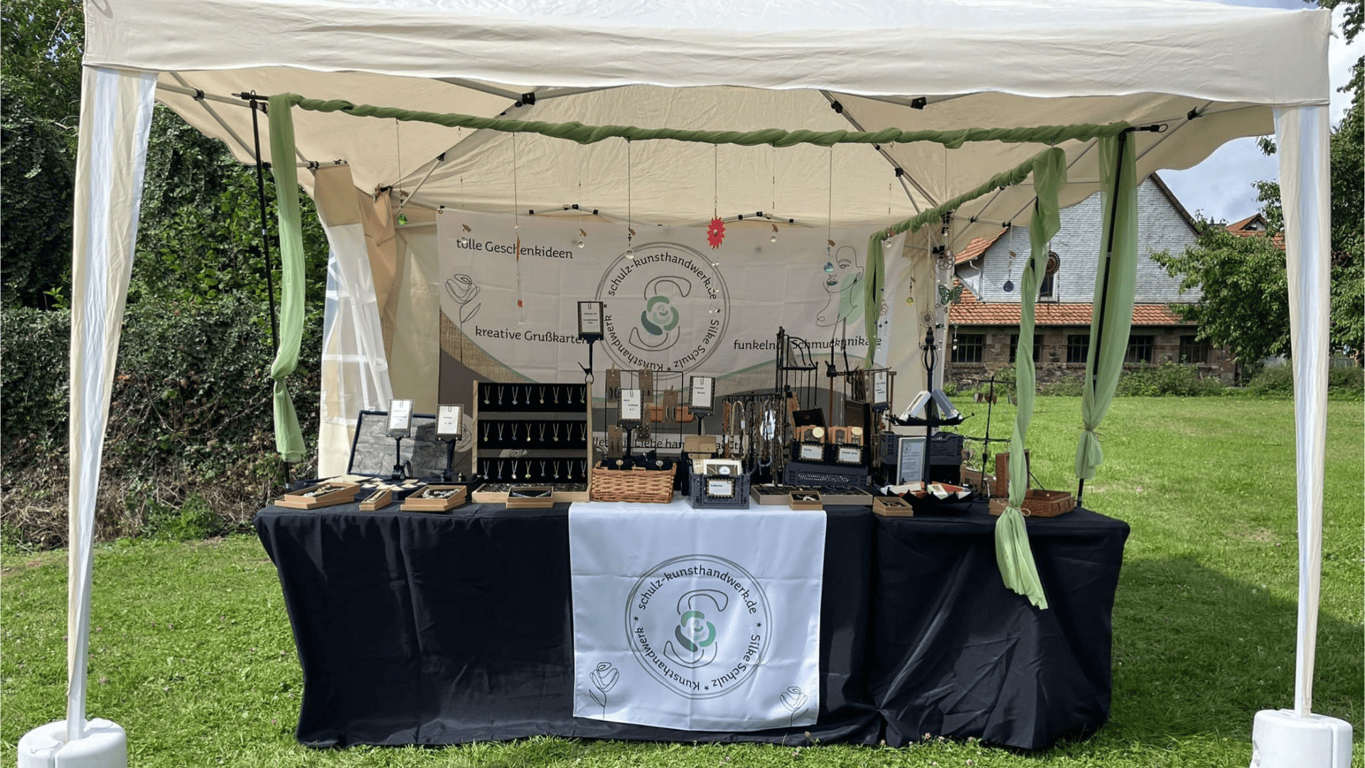 Frontansicht Marktstand